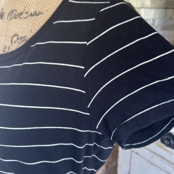 Sundry black t-shirt crew neck dress w white stripe and ruching down side lined - Picture 6 of 16